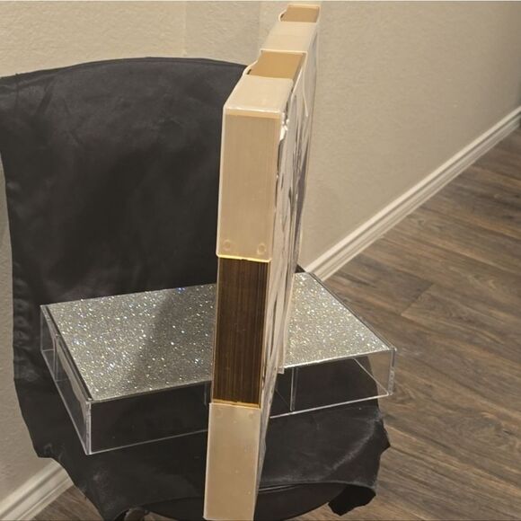 Crystal Luxe Bath Time With Chanel 2-PC Framed Canvas Wall Decor - Picture 10 of 10